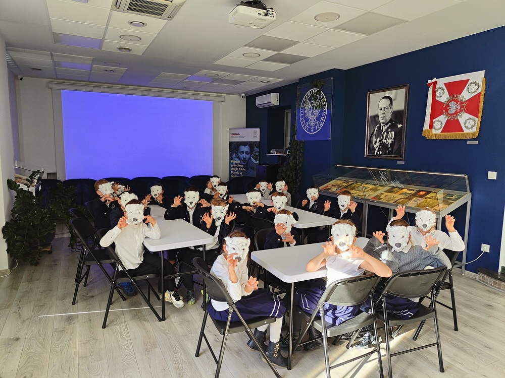 Zwierzęta w służbie ojczyzny: Baśka Murmańska oraz Kasztanka