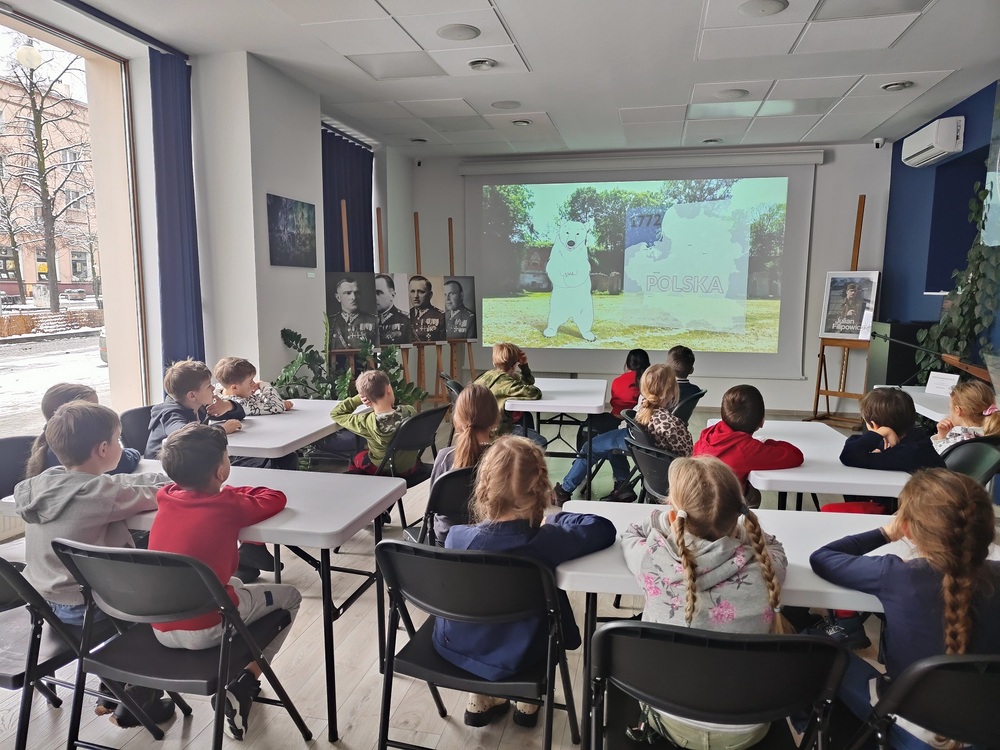 Zwierzęta w służbie ojczyzny: Baśka Murmańska oraz Kasztanka