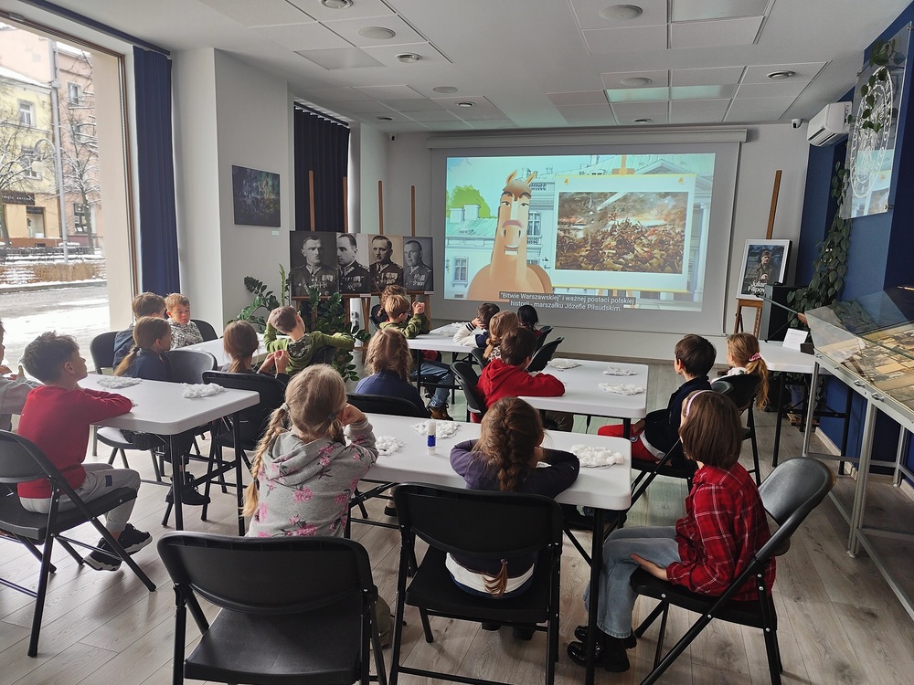 Zwierzęta w służbie ojczyzny: Baśka Murmańska oraz Kasztanka