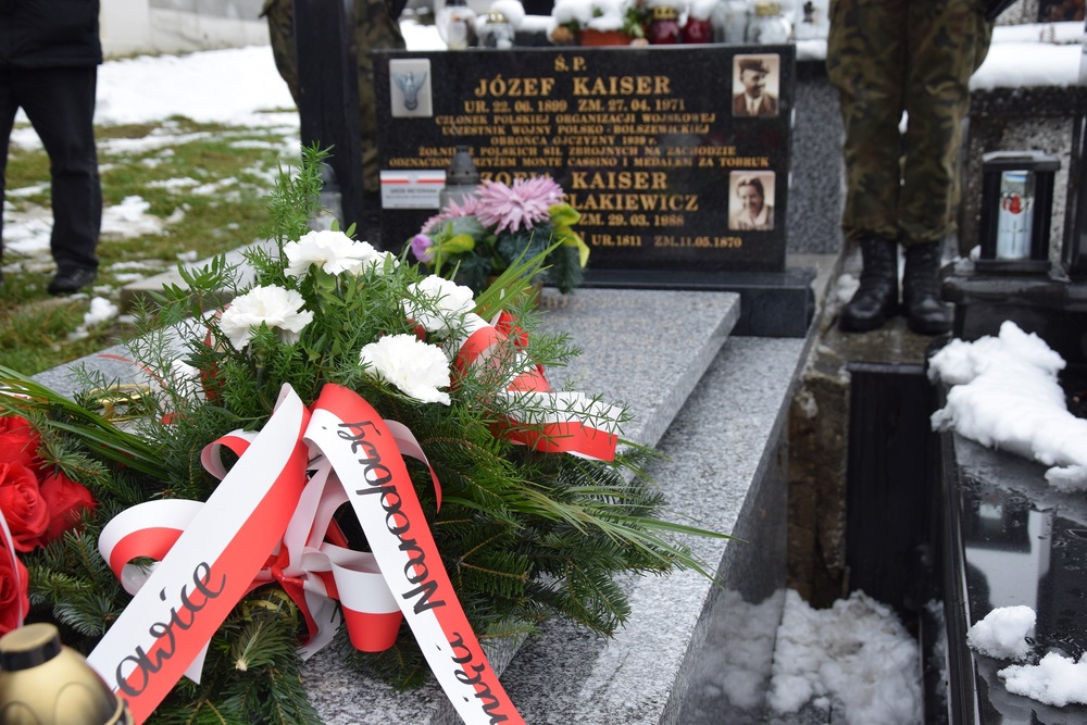 Upamiętnienie sierż. Józefa Kaisera oraz ppłk. Władysława Steblika w Żywcu. Fot. Danuta Mikoda/IPN