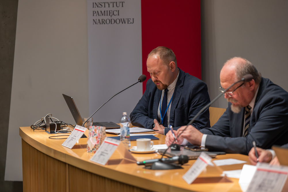 „Krajobraz powstańczy na polskich cmentarzach. Studium przypadków grobów powstańców ujętych w ewidencji grobów weteranów walk o wolność i niepodległość Polski”. Fot.: IPN Krzysztof Łojko