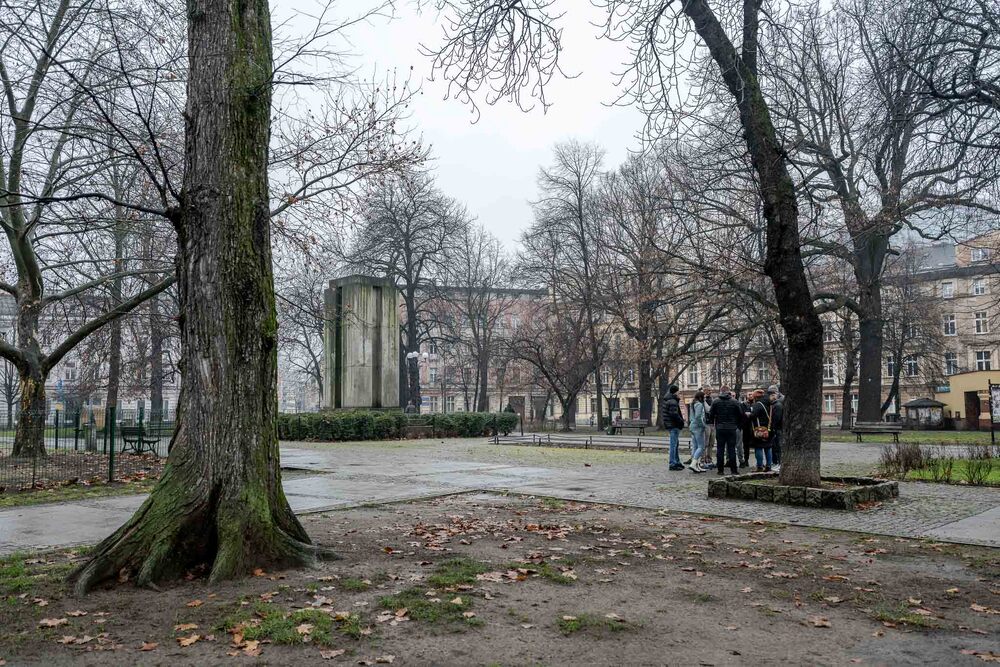 Spacer historyczny po centrum Katowic śladami powstań śląskich i plebiscytu.: Fot.: IPN Krzysztof Łojko