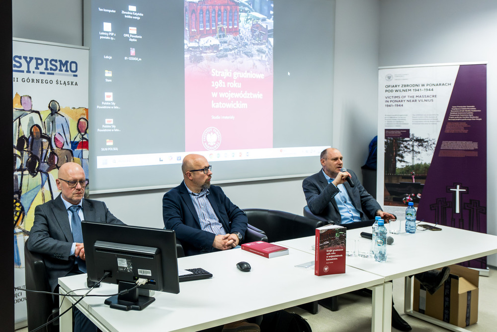 Promocja publikacji „Strajki grudniowe 1981 roku w województwie katowickim. Studia i materiały” – Katowice, 18 grudnia 2025. Fot.: IPN Krzysztof Łojko