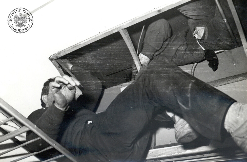 Skrytka i uciekinierzy schwytani w 1987 r. w Zgorzelcu (IPN Ka 035/1911)