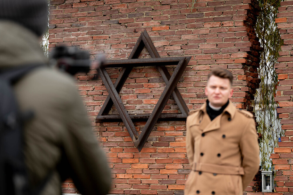 Zdjęcia zakulisowe filmu Niemcy zamknęli tu 50 tysięcy ludzi... Fot.: IPN Krzysztof Łojko