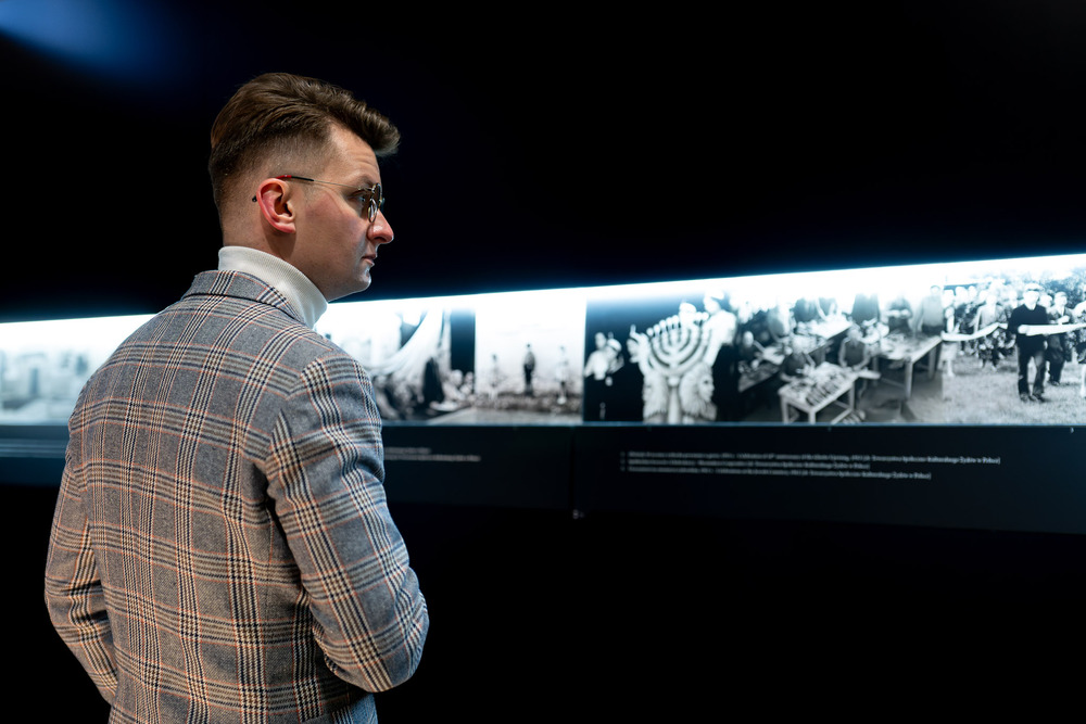 Zdjęcia zakulisowe filmu Niemcy zamknęli tu 50 tysięcy ludzi... Fot.: IPN Krzysztof Łojko