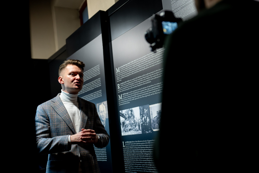 Zdjęcia zakulisowe filmu Niemcy zamknęli tu 50 tysięcy ludzi... Fot.: IPN Krzysztof Łojko