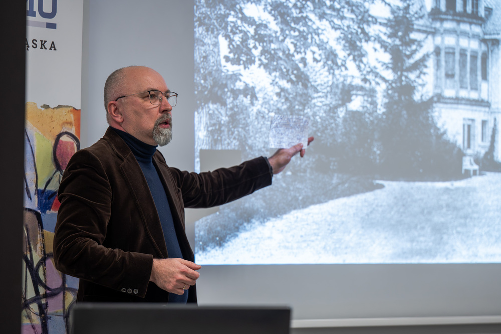 Wykład Ryszarda Mozgola „Między Wołyniem a Lozanną. Emanuel Małyński – kresowy ziemianin, sportowiec, publicysta”. Fot.: IPN Krzysztof Łojko