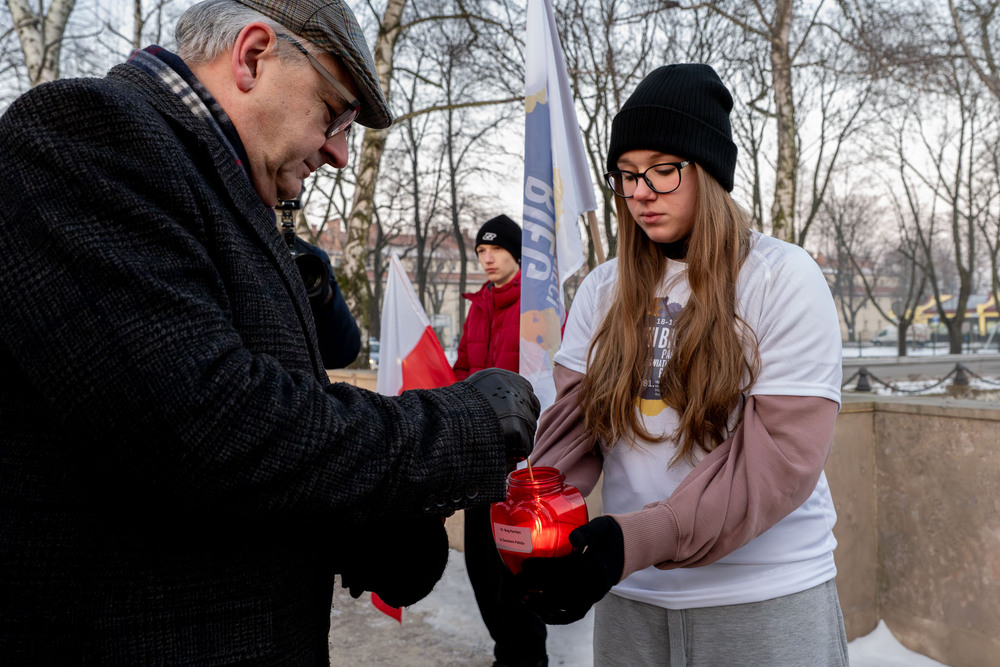 Bieg Pamięci ze Światłem Pokoju: sztafeta młodzieży z Oświęcimia do Gliwic – 19 stycznia 2026. Fot.: IPN Krzysztof Łojko