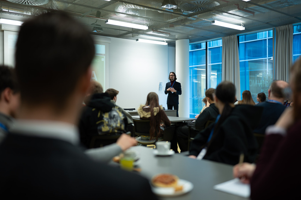 Szkolenie przygotowujące młodzież do udziału w XI edycji Turnieju Debat Historycznych IPN. Fot.: IPN Krzysztof Łojko