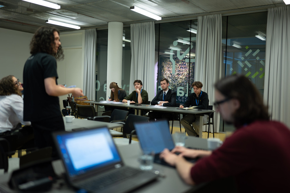 Szkolenie przygotowujące młodzież do udziału w XI edycji Turnieju Debat Historycznych IPN. Fot.: IPN Krzysztof Łojko