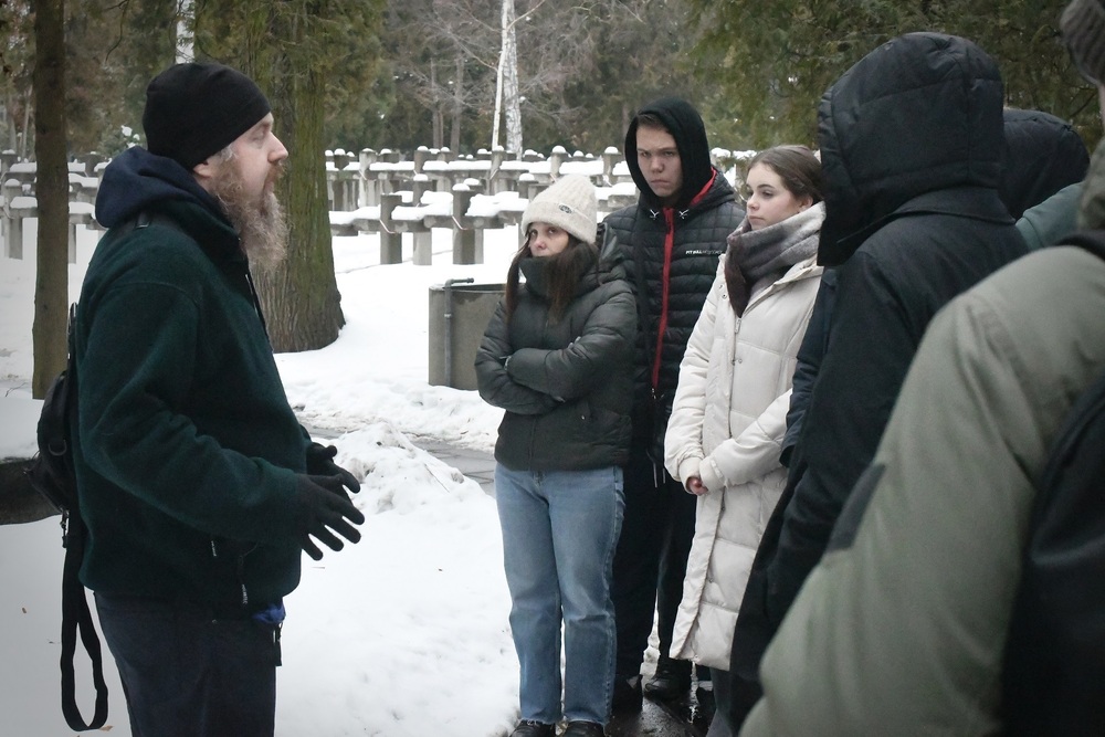 Wyjazd uczestników projektu IPN „Łączka i inne miejsca poszukiwań” do Warszawy. Fot. Adam Kondracki/IPN