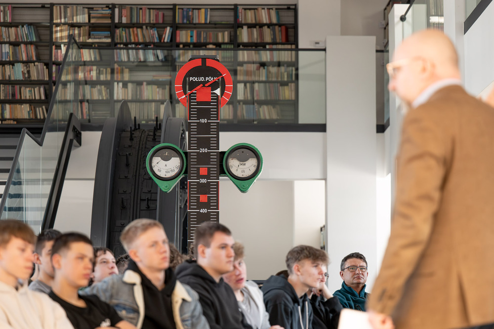 Prelekcja o akcji „Lawina” w w Miejskiej Bibliotece Publicznej w Pszowie, 5 marca 2026. Fot.: IPN Krzysztof Łojko