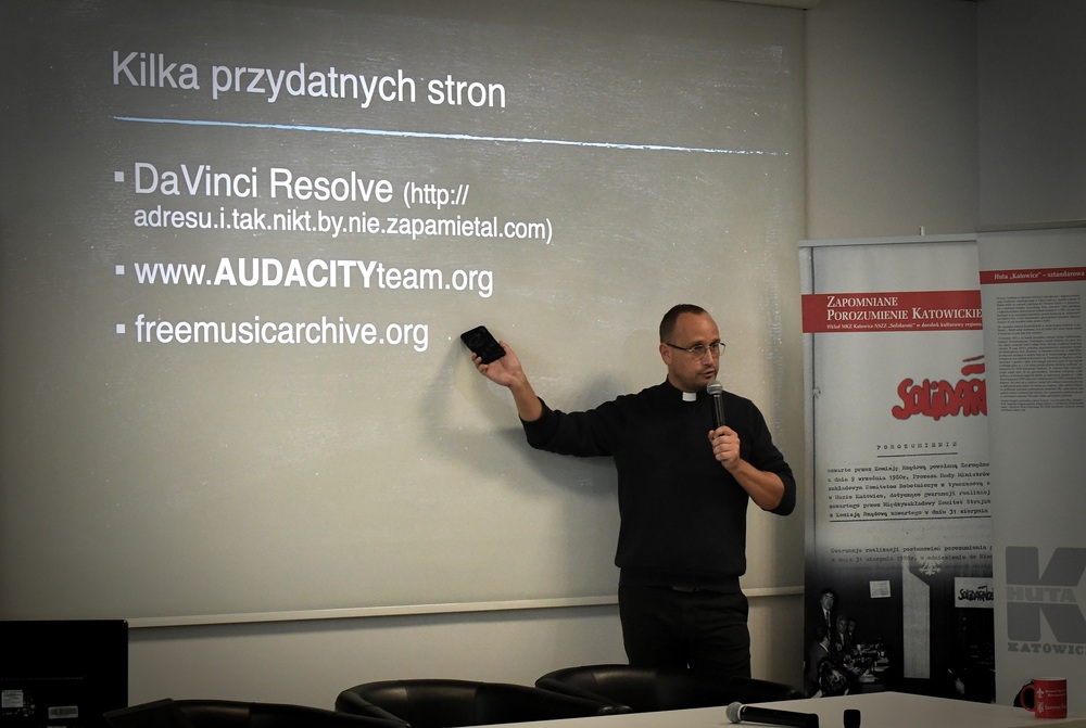 Piąte spotkanie w ramach projektu edukacyjnego „Łączka i inne miejsca poszukiwań”. Fot. Adam Kondracki/IPN