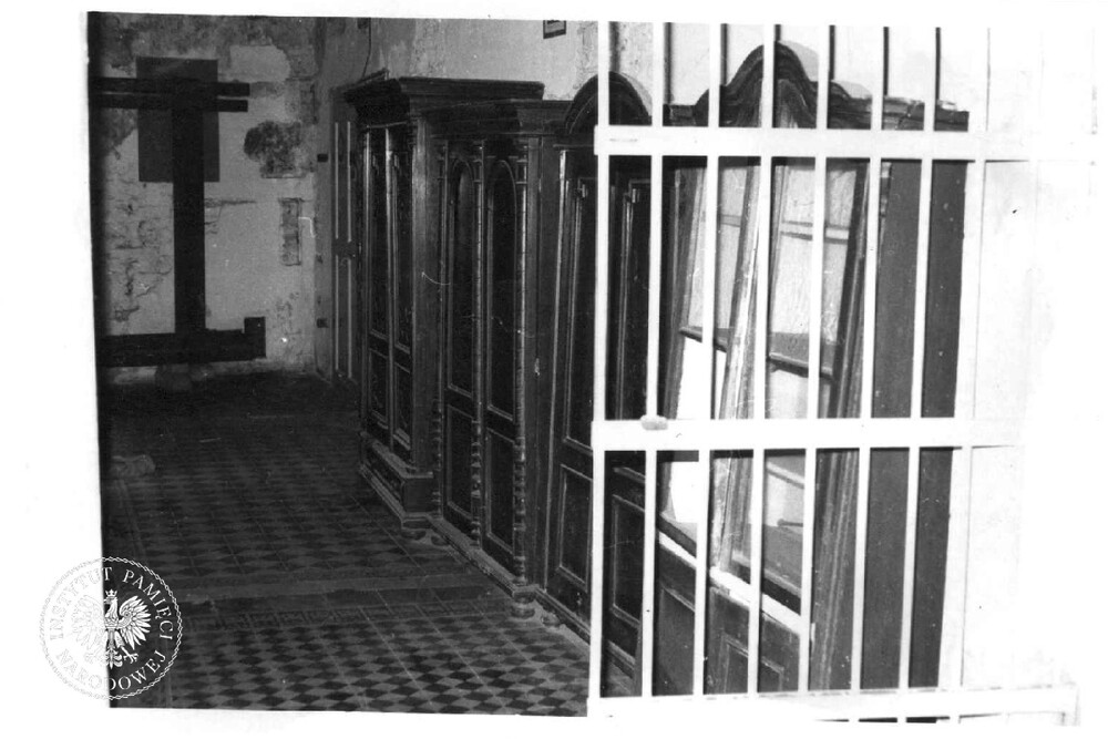 Magazyn szaf-antyków (IPN Ka 047/1917)