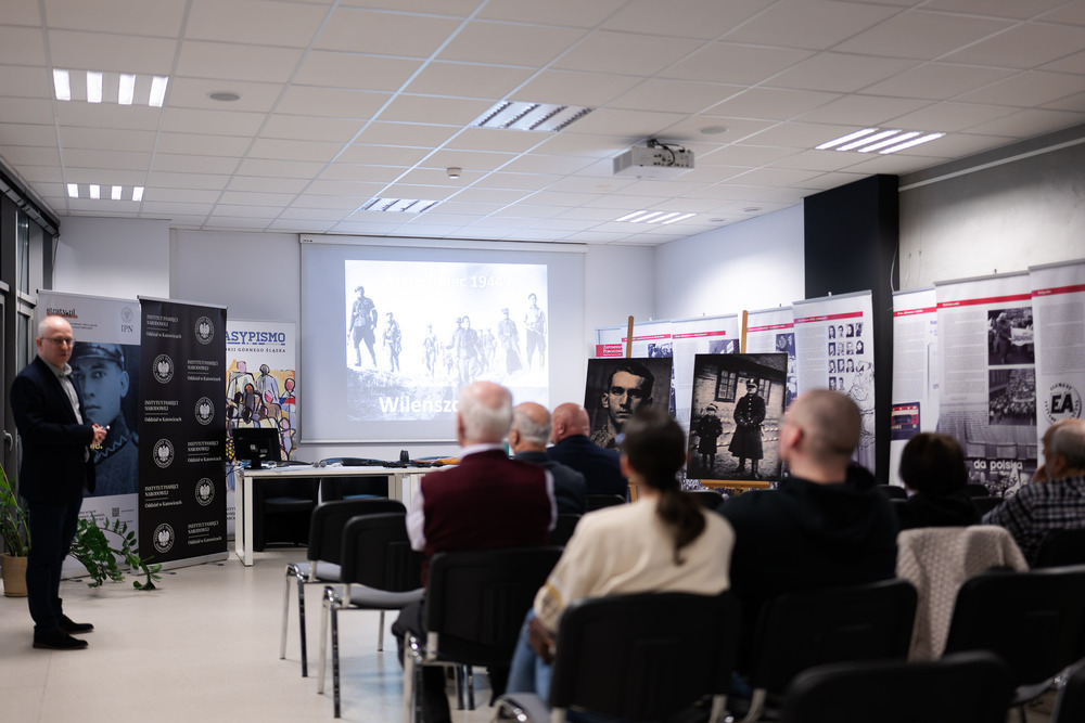 „Czwartki z historią w IPN": „Zdzisław Badocha ‘Żelazny’ – z Zagłębia do mjr. "Łupaszki’”. Fot.: IPN Krzysztof Łojko