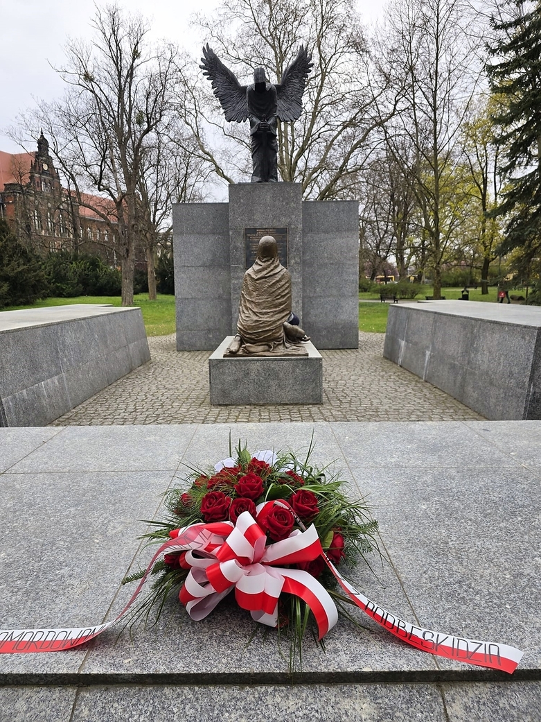 Edukacyjny wyjazd podbeskidzkich licealistów. Fot. Artur Kasprzykowski/IPN