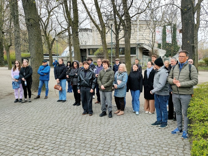 Edukacyjny wyjazd podbeskidzkich licealistów. Fot. Artur Kasprzykowski/IPN