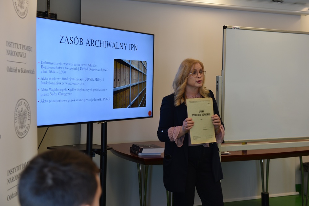 Zajęcia edukacyjne „Co kryją archiwa IPN?”. Fot. Monika Kobylańska/IPN