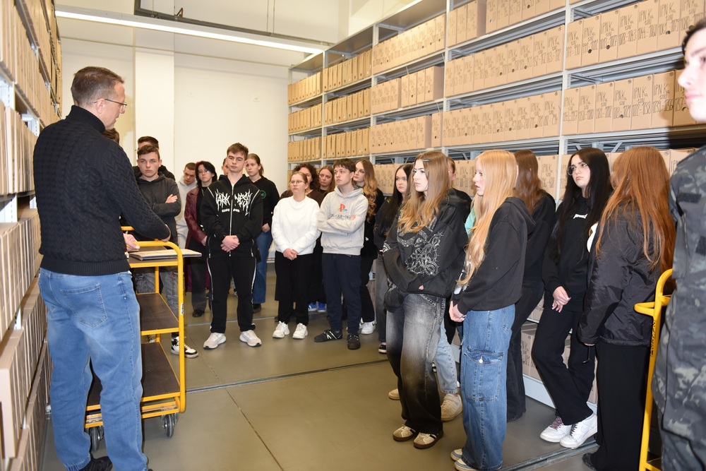 Zajęcia edukacyjne „Co kryją archiwa IPN?”. Fot. Monika Kobylańska/IPN