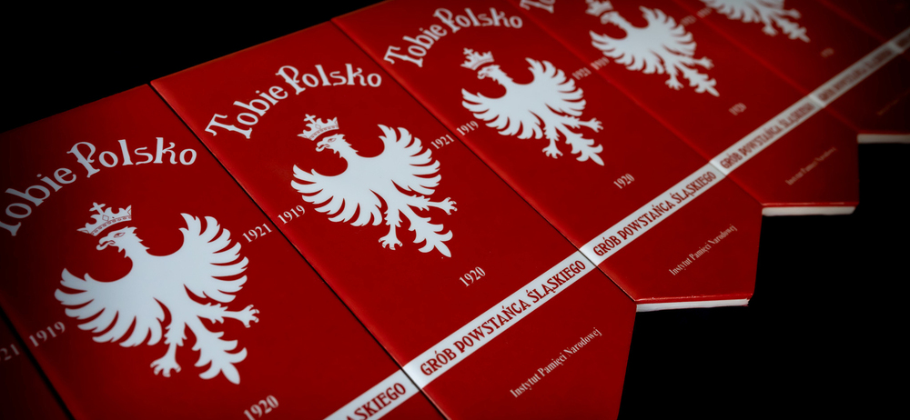 Uroczystość oznaczenia dwunastu grobów weteranów powstań śląskich znakiem pamięci „Tobie Polsko” w Mikołowie-Borowej Wsi, 19 kwietnia 2026