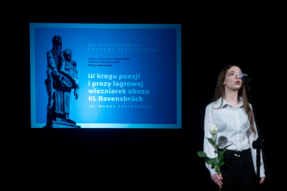 Galeria finału XII edycji ogólnopolskiego konkursu recytatorskiego. Fot.: IPN Krzysztof Łojko