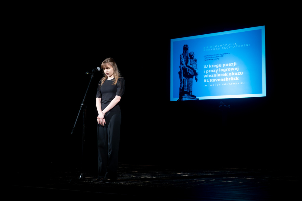 Galeria finału XII edycji ogólnopolskiego konkursu recytatorskiego. Fot.: IPN Krzysztof Łojko