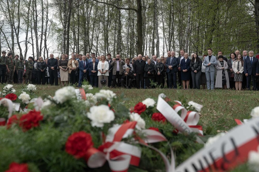 Uroczystość oznaczenia dwunastu grobów weteranów powstań śląskich znakiem pamięci „Tobie Polsko” w Mikołowie-Borowej Wsi, 19 kwietnia 2026. Fot.: IPN Krzysztof Łojko
