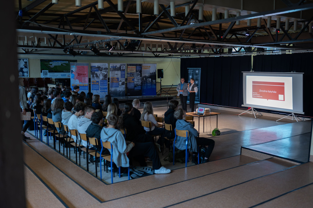 Uroczystość wręczenia nagród laureatkom konkursu „Kresy – ziemie polskie w XX wieku” w Gliwicach. 21 kwietnia 2026. Fot.: IPN Krzysztof Łojko