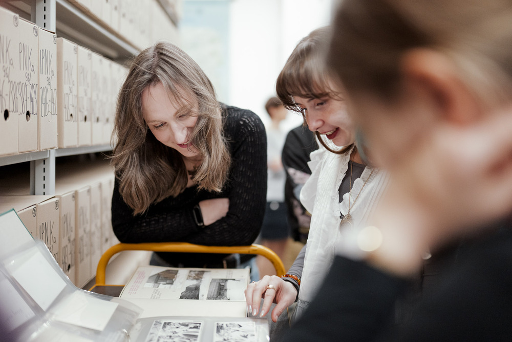 Zajęcia edukacyjne i wizyta studentów w Oddziałowym Archiwum IPN w Katowicach. Fot.: IPN Krzysztof Łojko