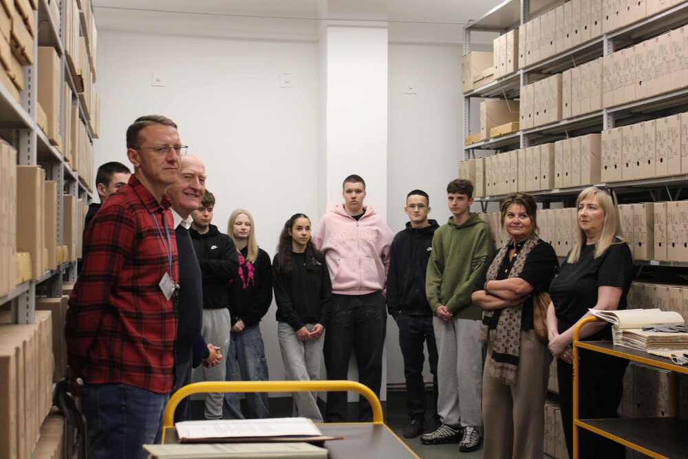 Zajęcia edukacyjne i wizyta studentów w Oddziałowym Archiwum IPN w Katowicach. Fot.: IPN Renata Skoczek