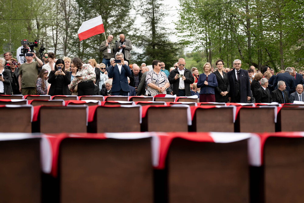 Uroczystości pogrzebowe żołnierzy NSZ ze zgrupowania kpt. Henryka Flamego „Bartka” – Kamesznica, 7 maja 2026. Fot.: IPN Krzysztof Łojko