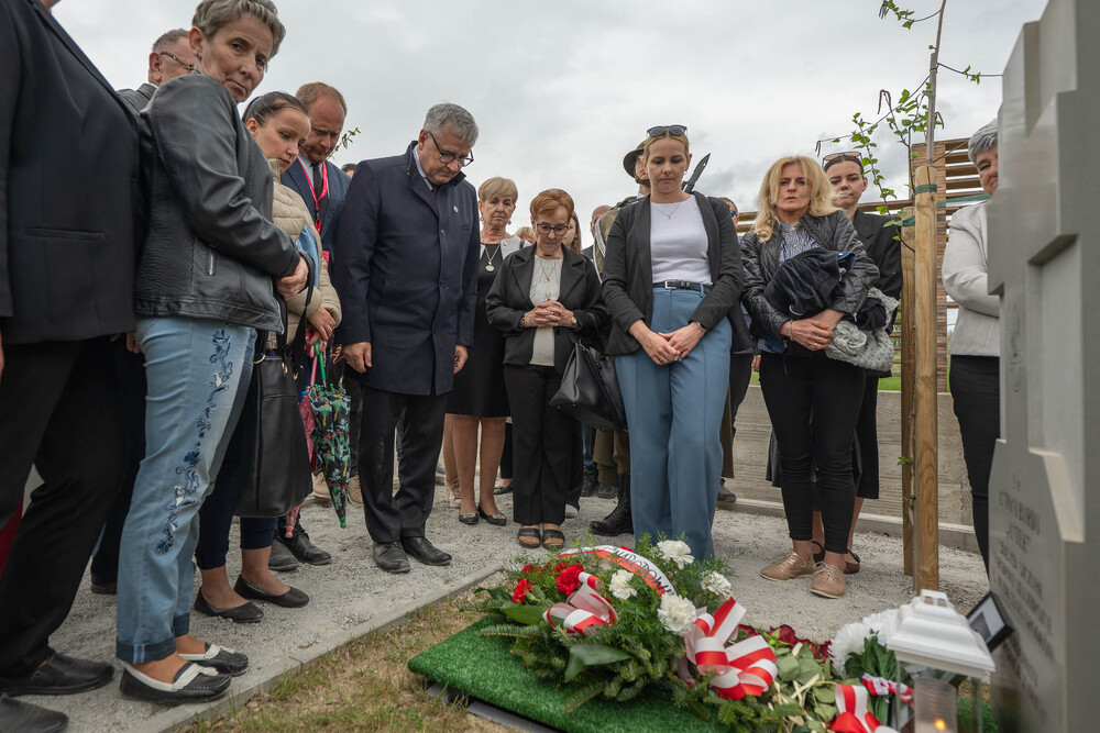 Uroczystości pogrzebowe żołnierzy NSZ ze zgrupowania kpt. Henryka Flamego „Bartka” – Kamesznica, 7 maja 2026. Fot.: IPN Krzysztof Łojko