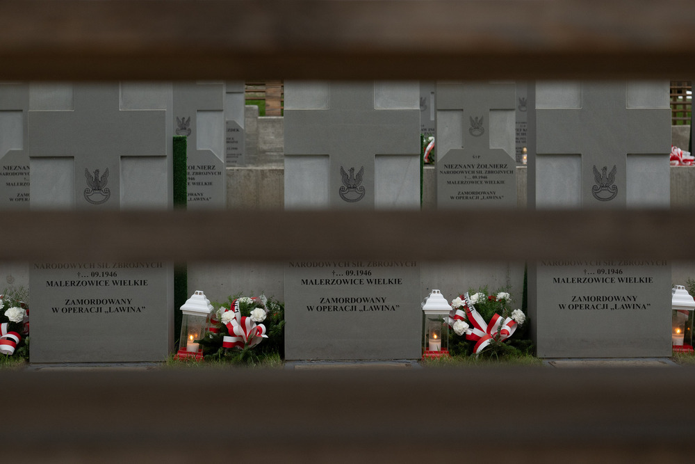 Uroczystości pogrzebowe żołnierzy NSZ ze zgrupowania kpt. Henryka Flamego „Bartka” – Kamesznica, 7 maja 2026. Fot.: IPN Krzysztof Łojko