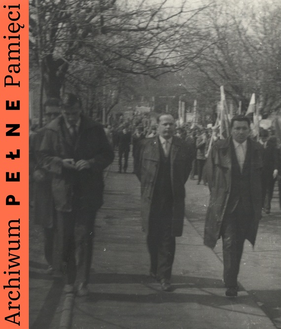 Pochód pierwszomajowy w Chrzanowie w dniu 1 maja 1970 r., sygn. IPN Ka 454/205, t. 7