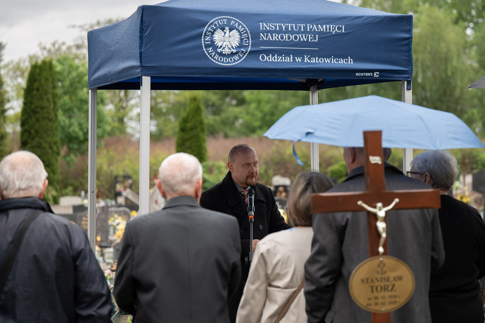 roczystość oznaczenia wspólnego grobu Piotra Błaszaka i Heliodora Rozynka plakietą „Grób Weterana Walk o Wolność i Niepodległość Polski” – Katowice, 15 maja 2026. Fot.: IPN Krzysztof Łojko