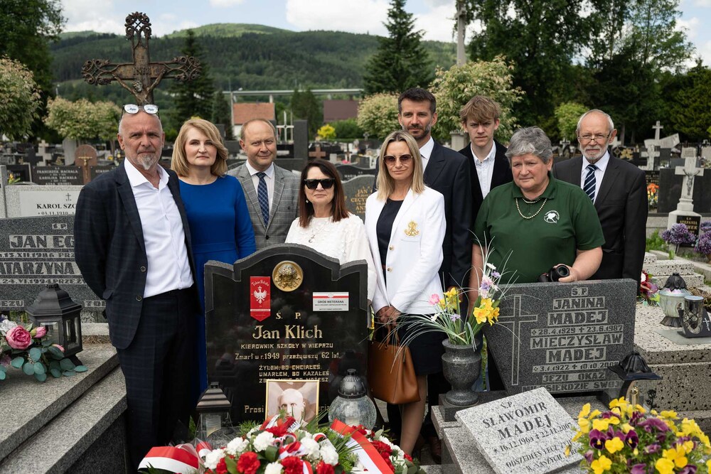 Uroczystość oznaczenia grobu Jana Klicha znakiem pamięci ,,Tobie Polsko” – Cięcina. Fot.: IPN Krzysztof Łojko