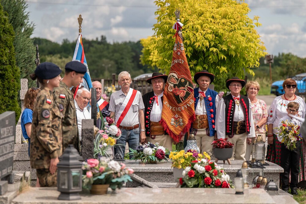 Uroczystość oznaczenia grobu Jana Klicha znakiem pamięci ,,Tobie Polsko” – Cięcina. Fot.: IPN Krzysztof Łojko