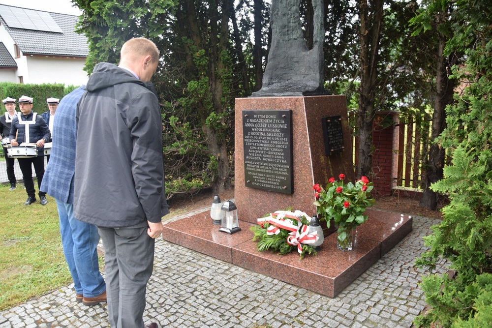 84. rocznica buntu oraz ucieczki więźniów z karnej kompanii z KL Auschwitz II – Birkenau. Fot. Dominik Grabis/IPN