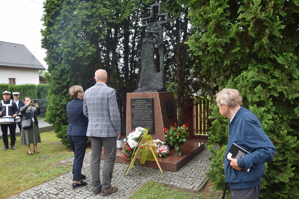 84. rocznica buntu oraz ucieczki więźniów z karnej kompanii z KL Auschwitz II – Birkenau. Fot. Dominik Grabis/IPN