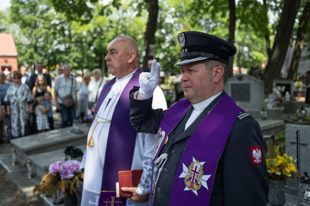 Uroczystość oznaczenia grobów weteranów powstań śląskich znakiem pamięci ,,Tobie Polsko”. Fot.: IPN Krzysztof Łojko