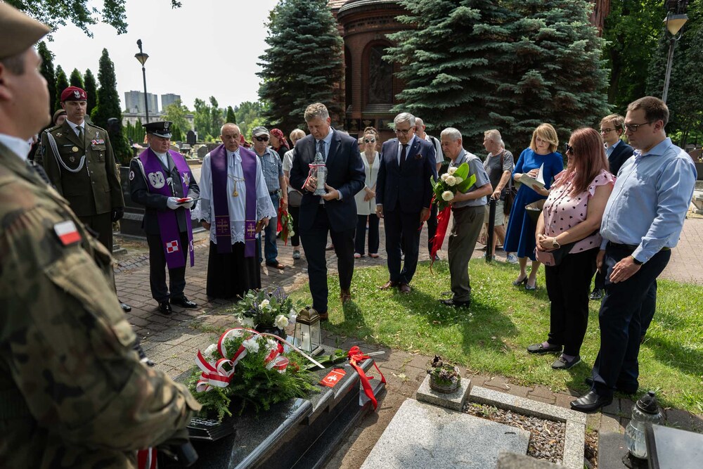 Uroczystość oznaczenia grobów weteranów powstań śląskich znakiem pamięci ,,Tobie Polsko”. Fot.: IPN Krzysztof Łojko