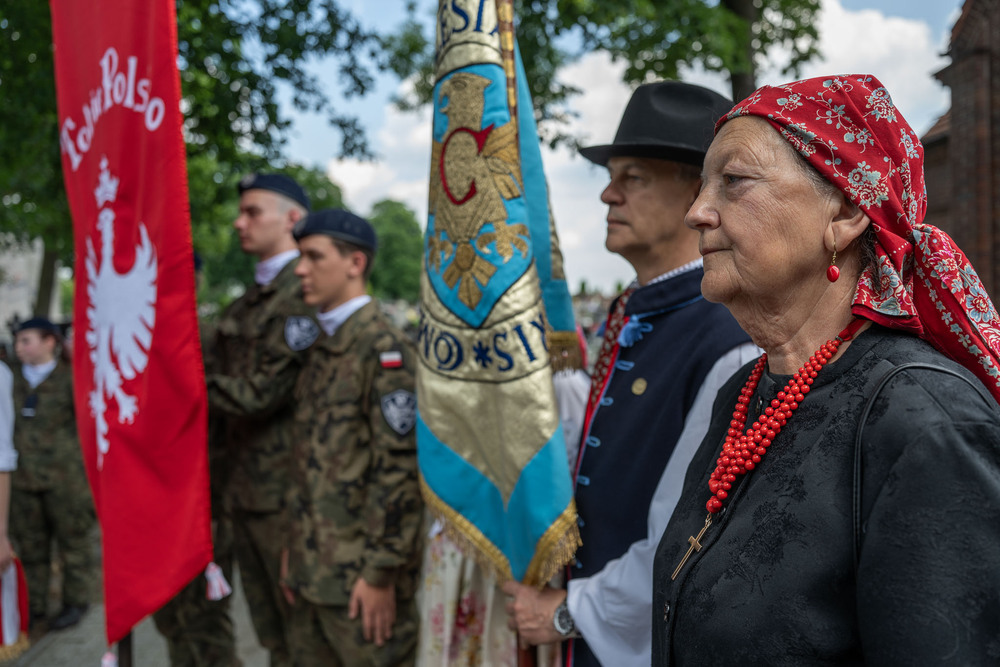 Uroczystość oznaczenia grobów weteranów powstań śląskich znakiem pamięci ,,Tobie Polsko”. Fot.: IPN Krzysztof Łojko