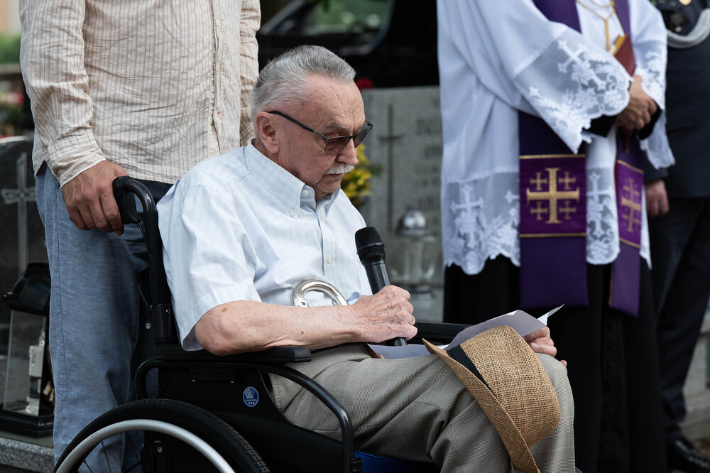 Uroczystość oznaczenia grobów weteranów powstań śląskich znakiem pamięci ,,Tobie Polsko”. Fot.: IPN Krzysztof Łojko