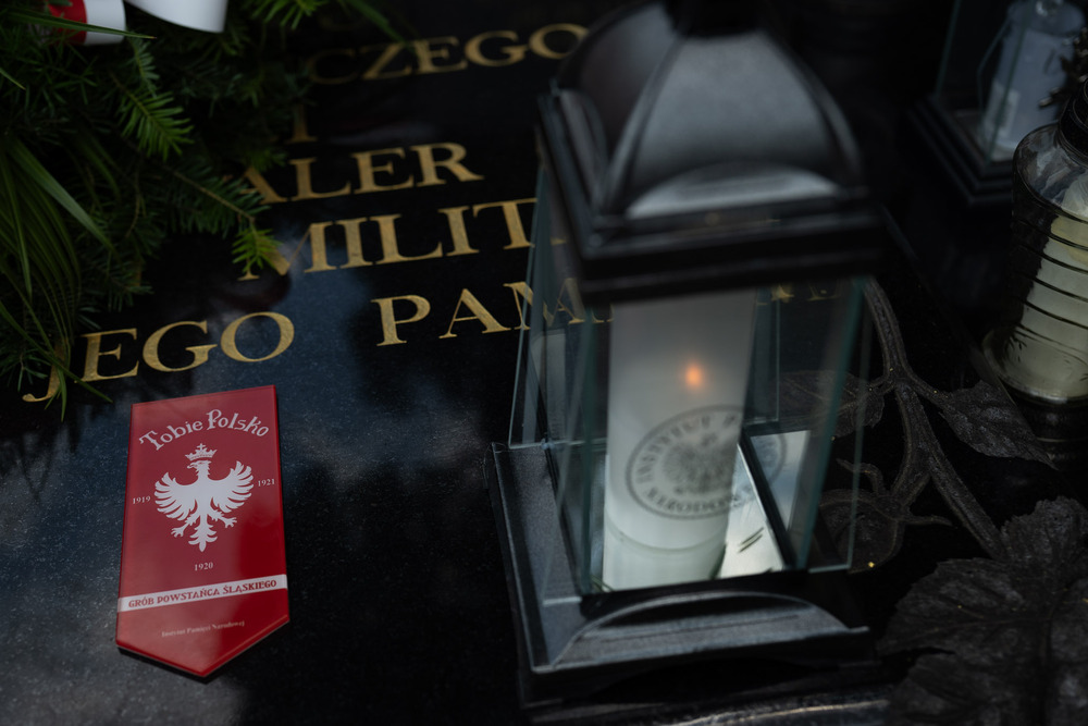 Uroczystość oznaczenia grobów weteranów powstań śląskich znakiem pamięci ,,Tobie Polsko”. Fot.: IPN Krzysztof Łojko