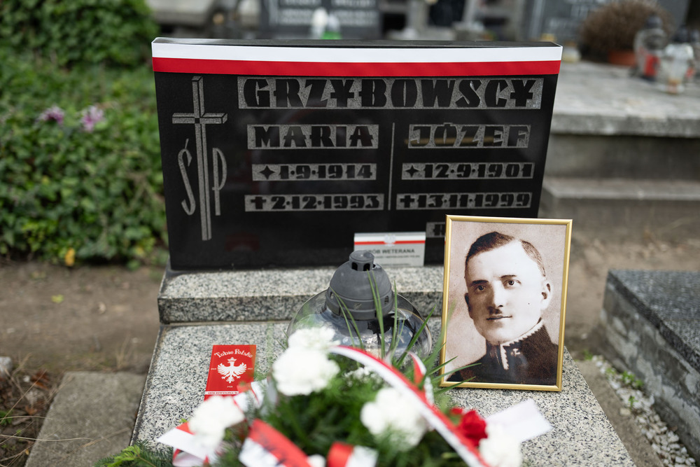 Uroczystość oznaczenia grobów weteranów powstań śląskich znakiem pamięci ,,Tobie Polsko”. Fot.: IPN Krzysztof Łojko