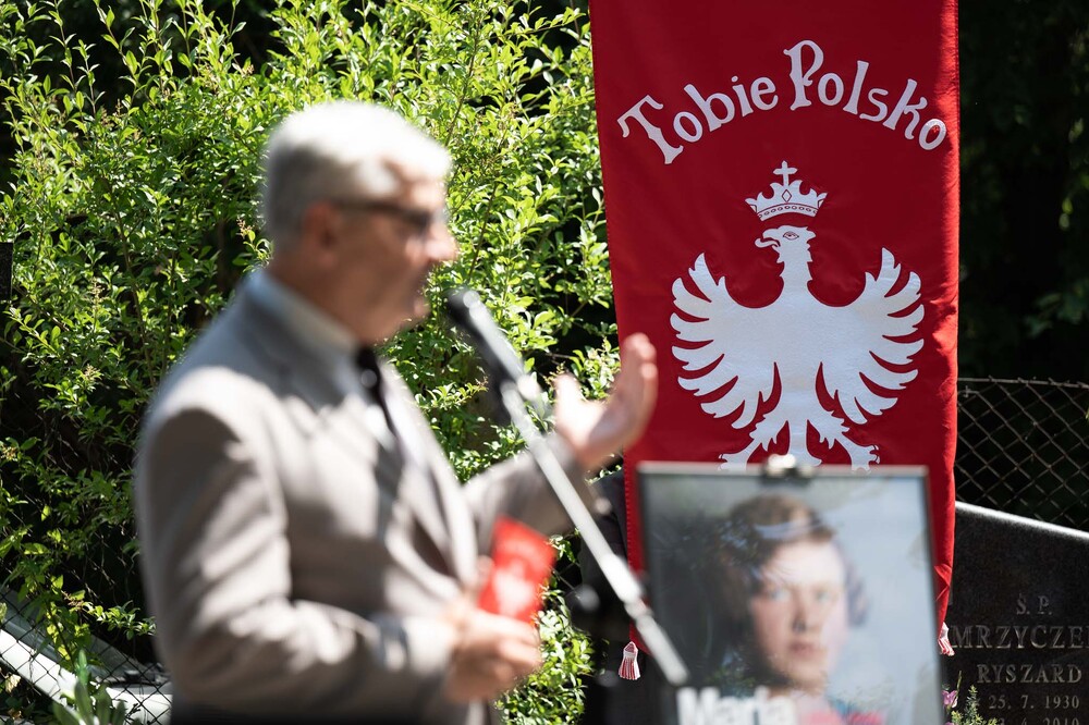 Uroczystość oznaczenia znakiem pamięci „Tobie Polsko” grobu śp. Marii Kujawskiej. Fot.: IPN Krzysztof Łojko
