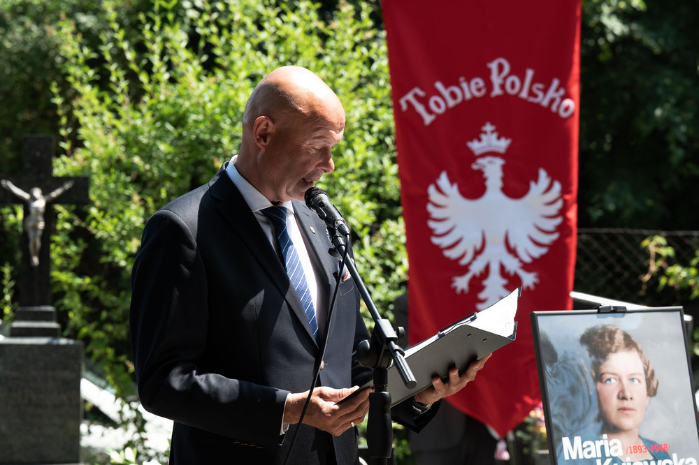 Uroczystość oznaczenia znakiem pamięci „Tobie Polsko” grobu śp. Marii Kujawskiej. Fot.: IPN Krzysztof Łojko
