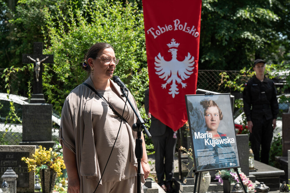 Uroczystość oznaczenia znakiem pamięci „Tobie Polsko” grobu śp. Marii Kujawskiej. Fot.: IPN Krzysztof Łojko