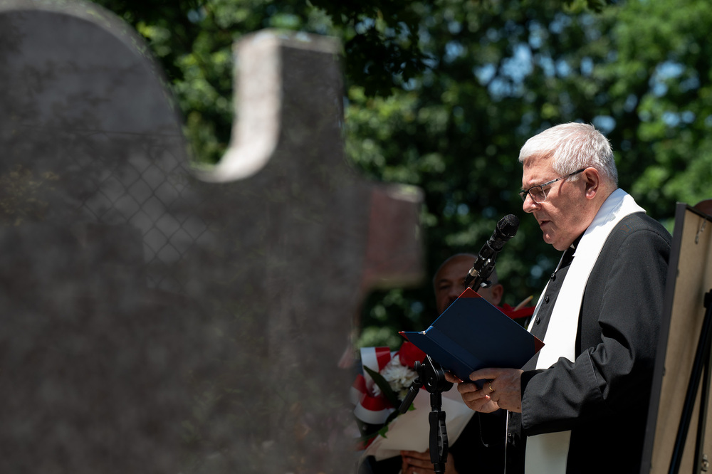 Uroczystość oznaczenia znakiem pamięci „Tobie Polsko” grobu śp. Marii Kujawskiej. Fot.: IPN Krzysztof Łojko
